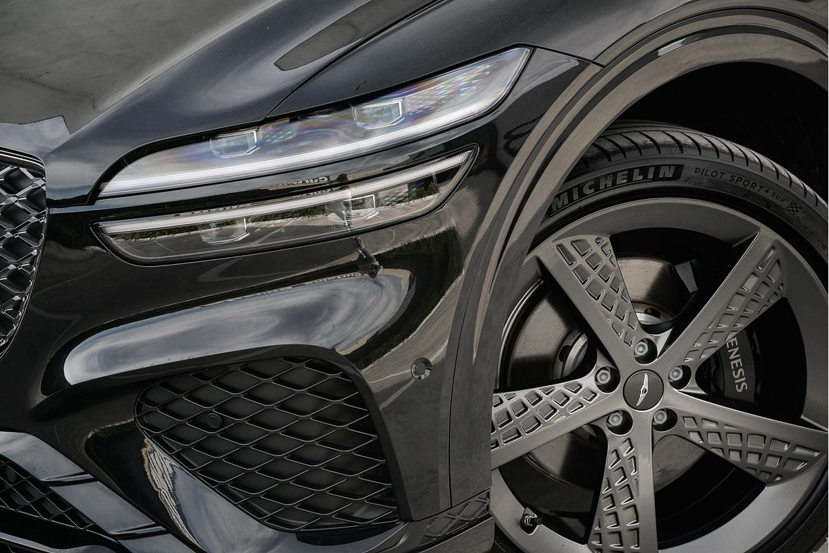 2023 Genesis GV70 2.5T AWD JK.V2
