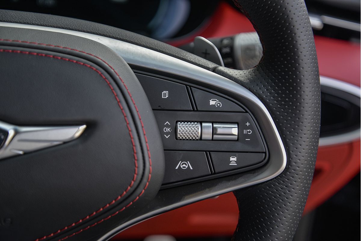 2023 Genesis GV70 2.5T AWD JK.V2