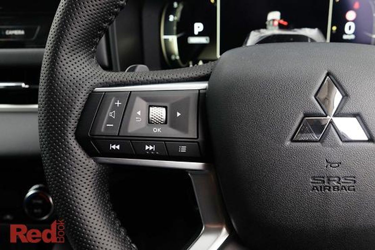 2025 Mitsubishi Outlander LS ZM