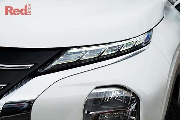 2025 Mitsubishi Outlander LS ZM