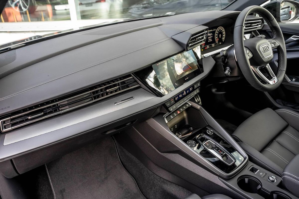 2025 Audi A3 35 TFSI S line GY