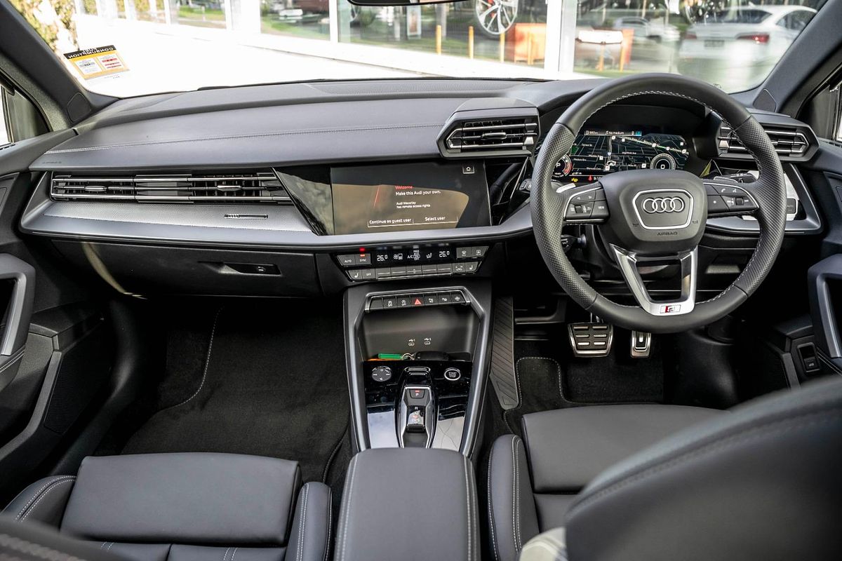 2025 Audi A3 35 TFSI S line GY