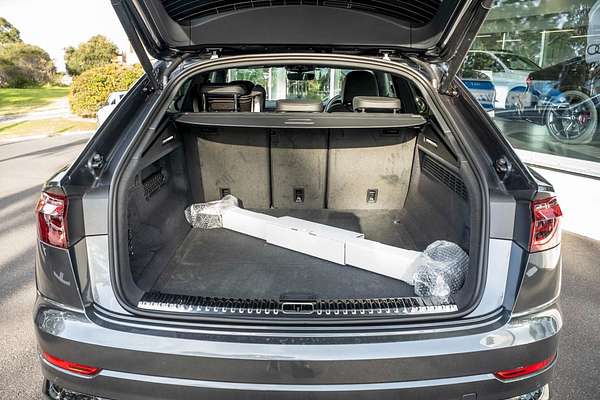 2024 Audi Q8 55 TFSI S line F1