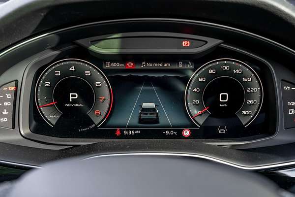 2024 Audi Q8 55 TFSI S line F1