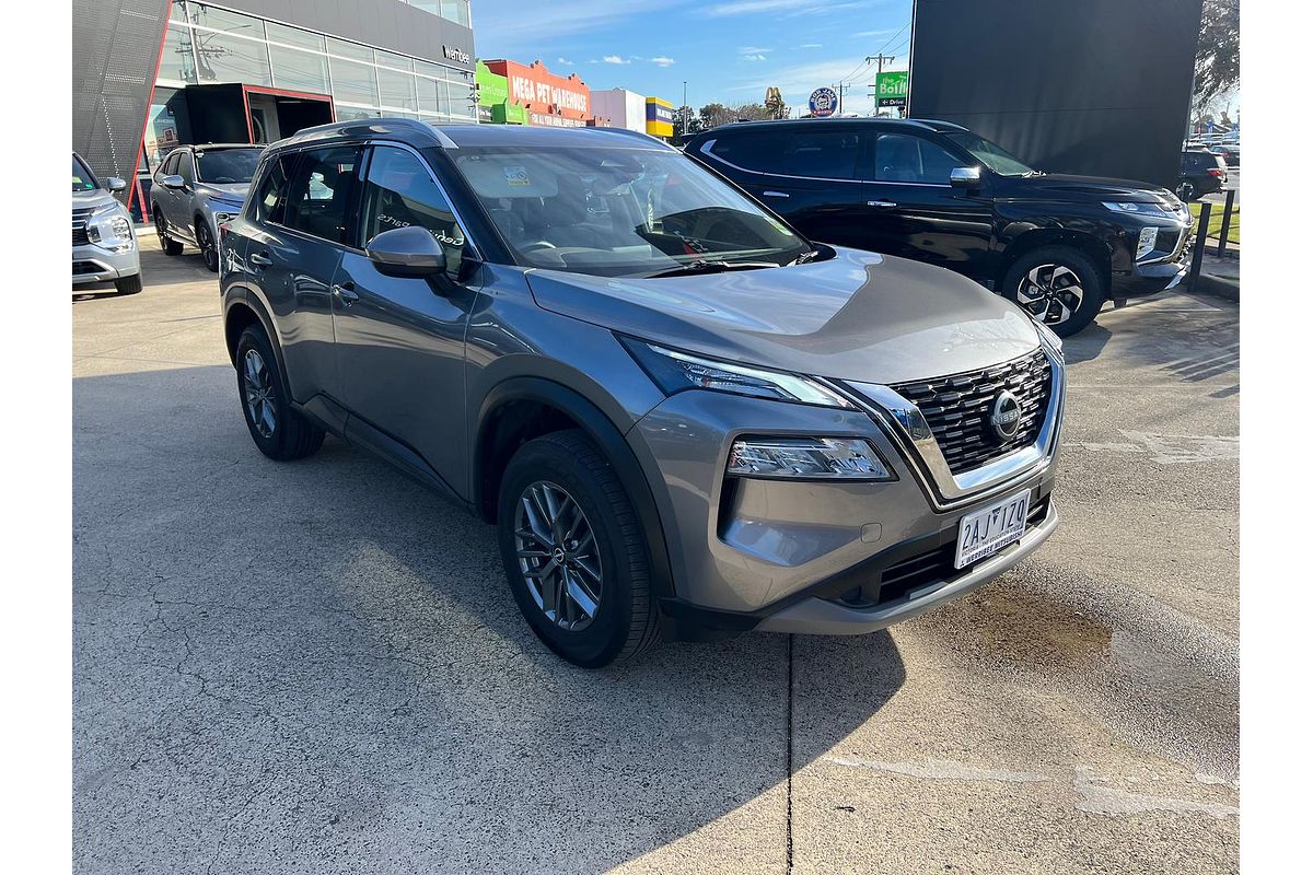2024 Nissan X-TRAIL ST T33