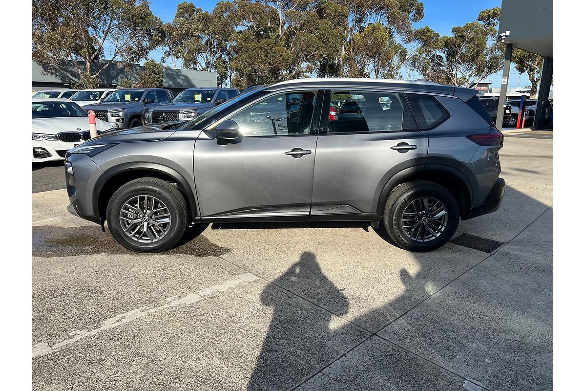 2024 Nissan X-TRAIL ST T33