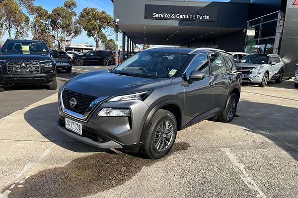 2024 Nissan X-TRAIL ST T33