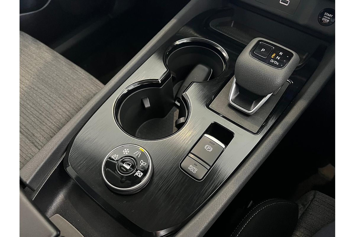 2024 Nissan X-TRAIL ST T33