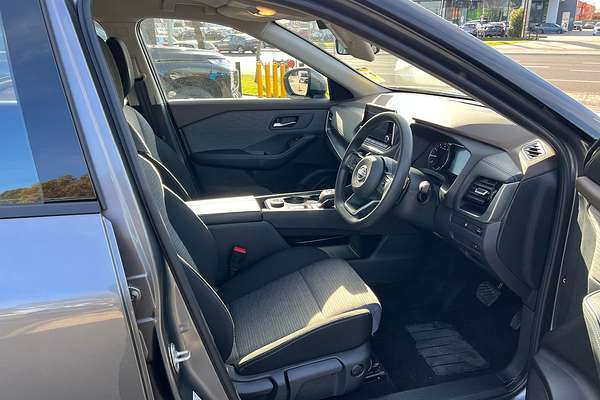 2024 Nissan X-TRAIL ST T33
