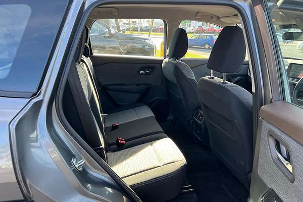 2024 Nissan X-TRAIL ST T33