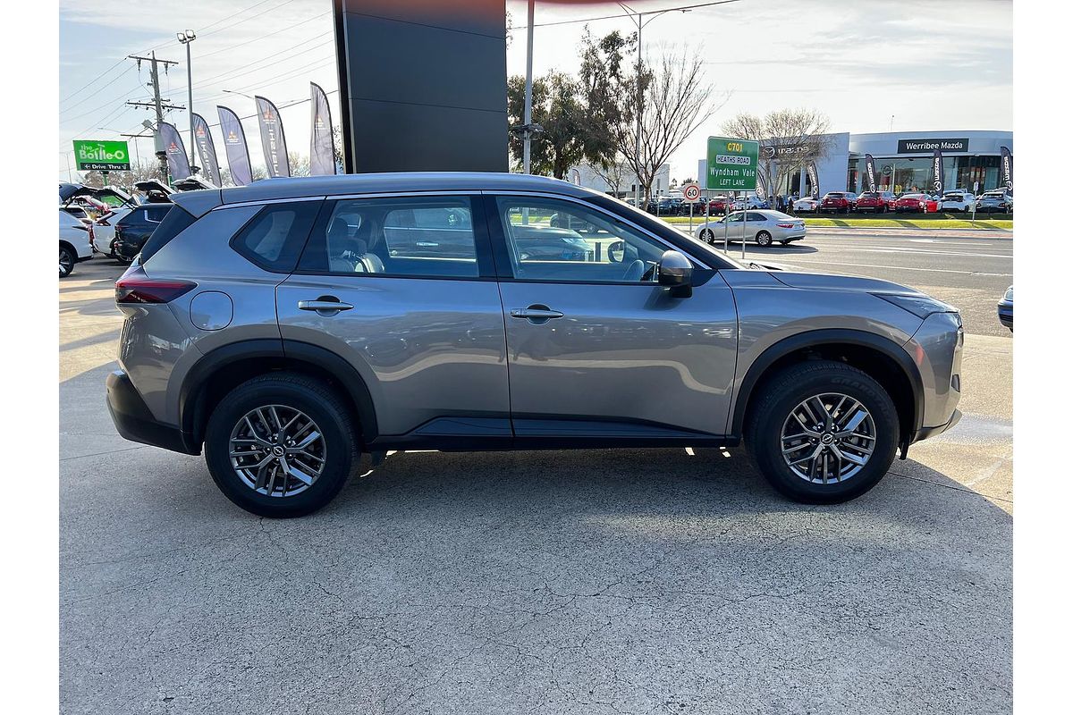 2024 Nissan X-TRAIL ST T33