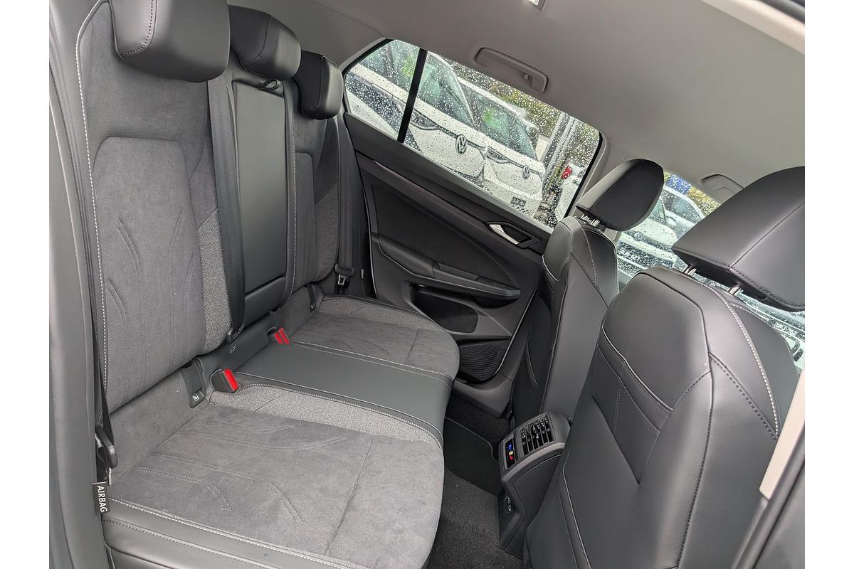 2025 Volkswagen Golf 110TSI Style 8.5
