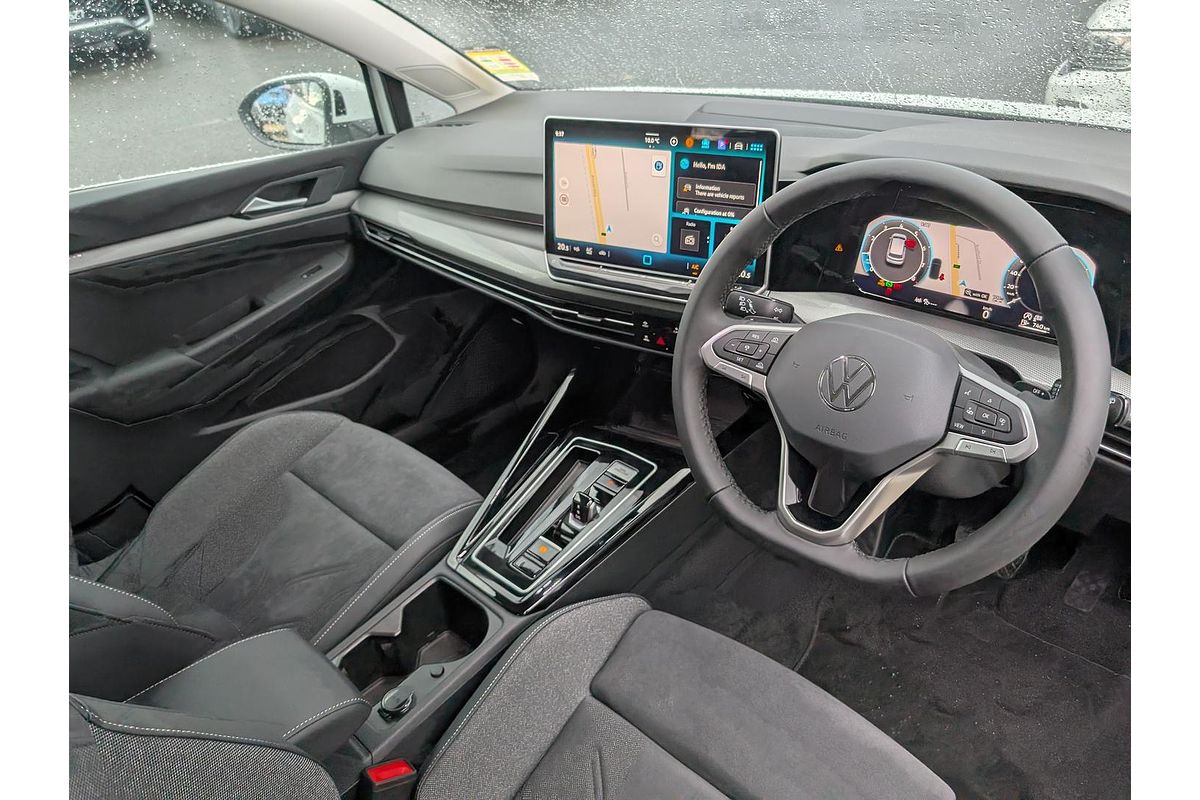 2025 Volkswagen Golf 110TSI Style 8.5