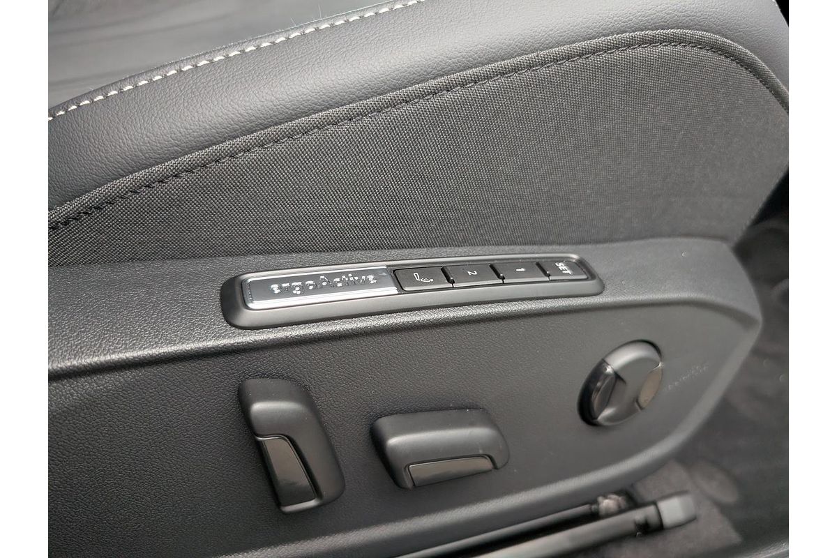 2025 Volkswagen Golf 110TSI Style 8.5