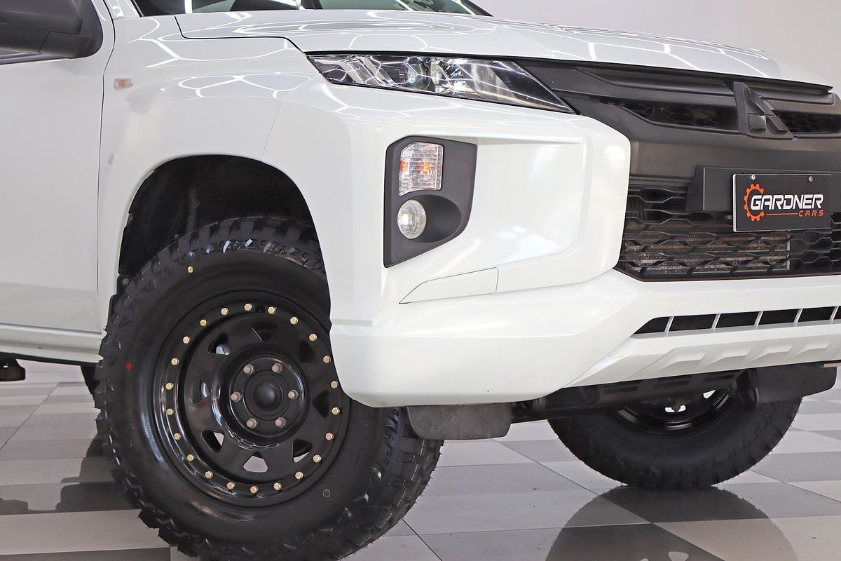 2020 Mitsubishi Triton GLX MR 4X4