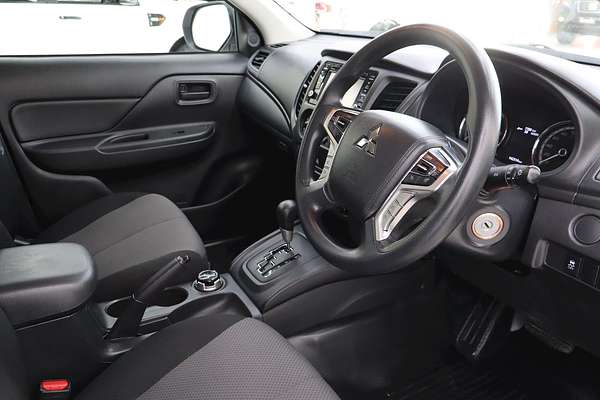 2020 Mitsubishi Triton GLX MR 4X4