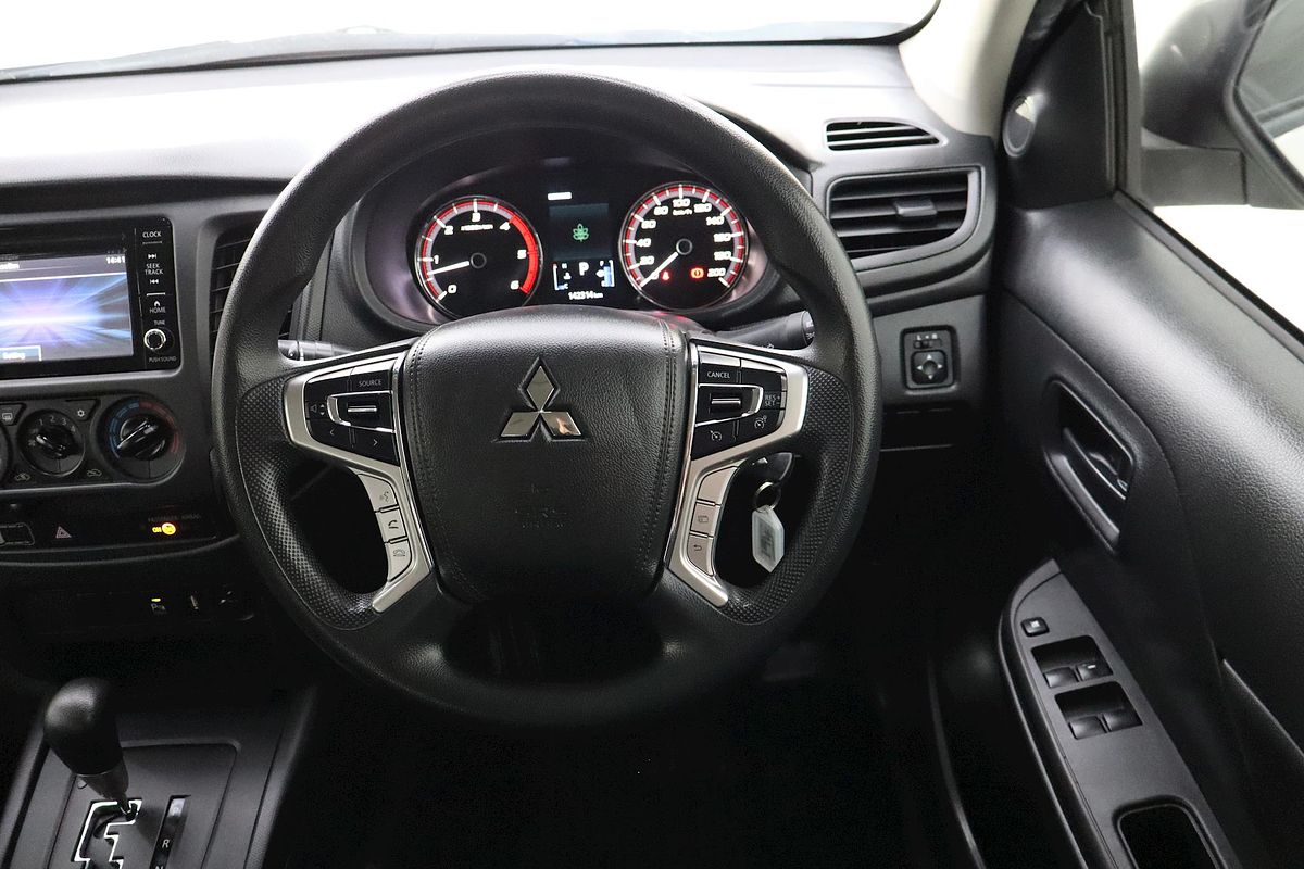 2020 Mitsubishi Triton GLX MR 4X4