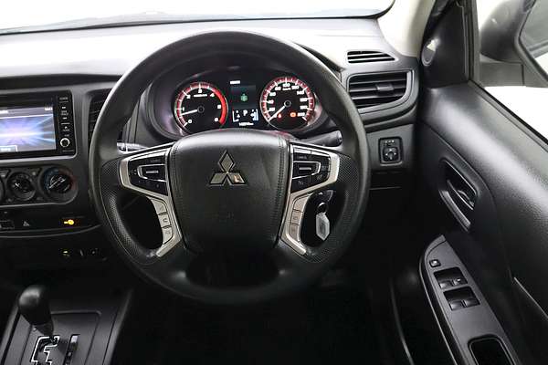 2020 Mitsubishi Triton GLX MR 4X4