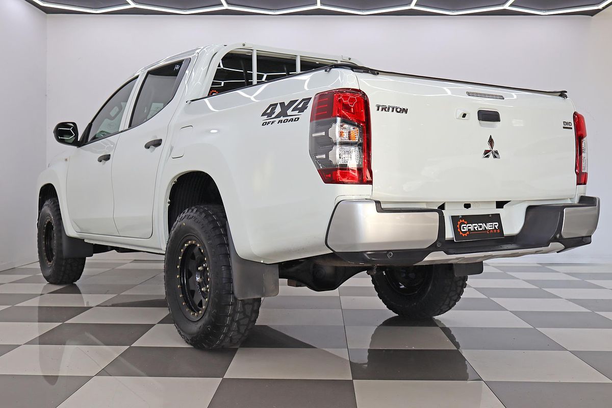 2020 Mitsubishi Triton GLX MR 4X4