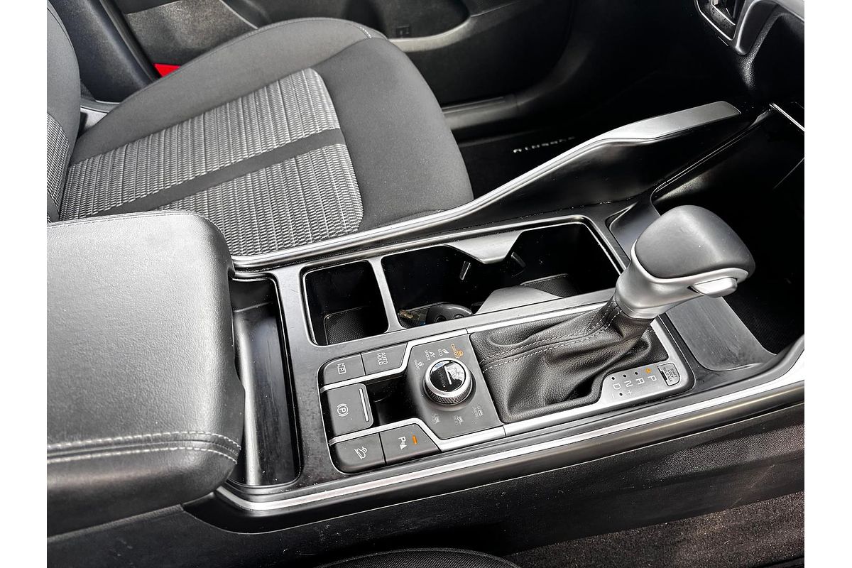 2022 Kia Sorento Sport MQ4