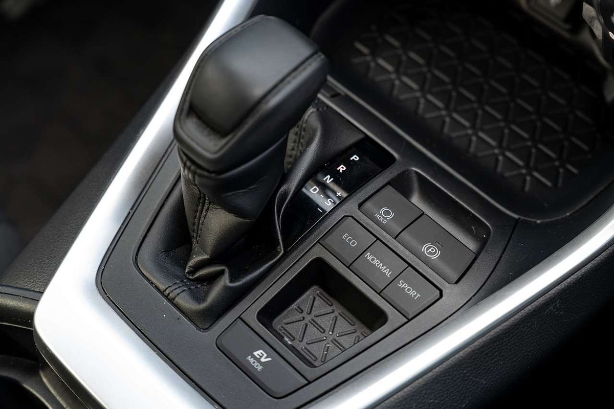 2020 Toyota RAV4 GX AXAH52R