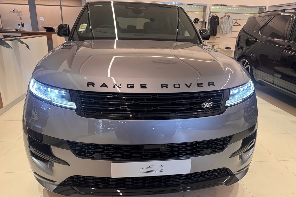 2025 Land Rover Range Rover Sport D300 Dynamic SE L461