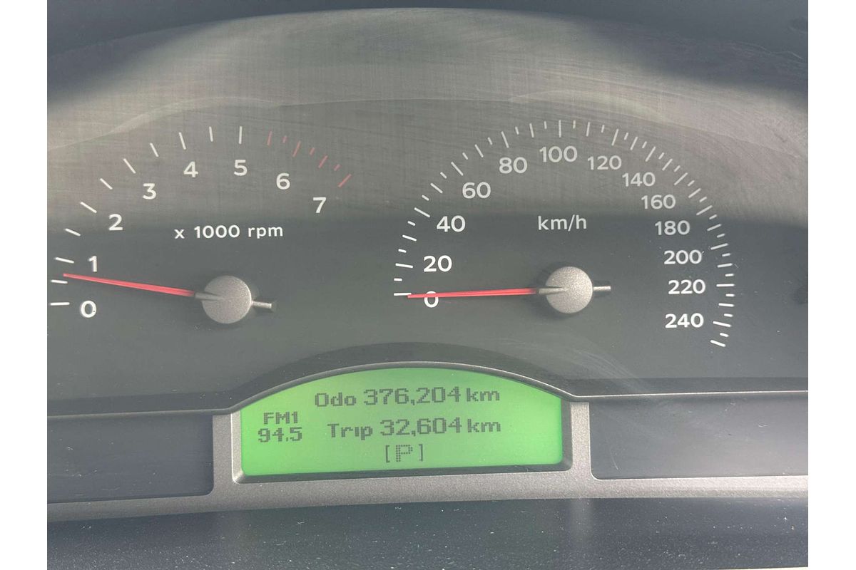 2004 Holden Commodore Acclaim VZ
