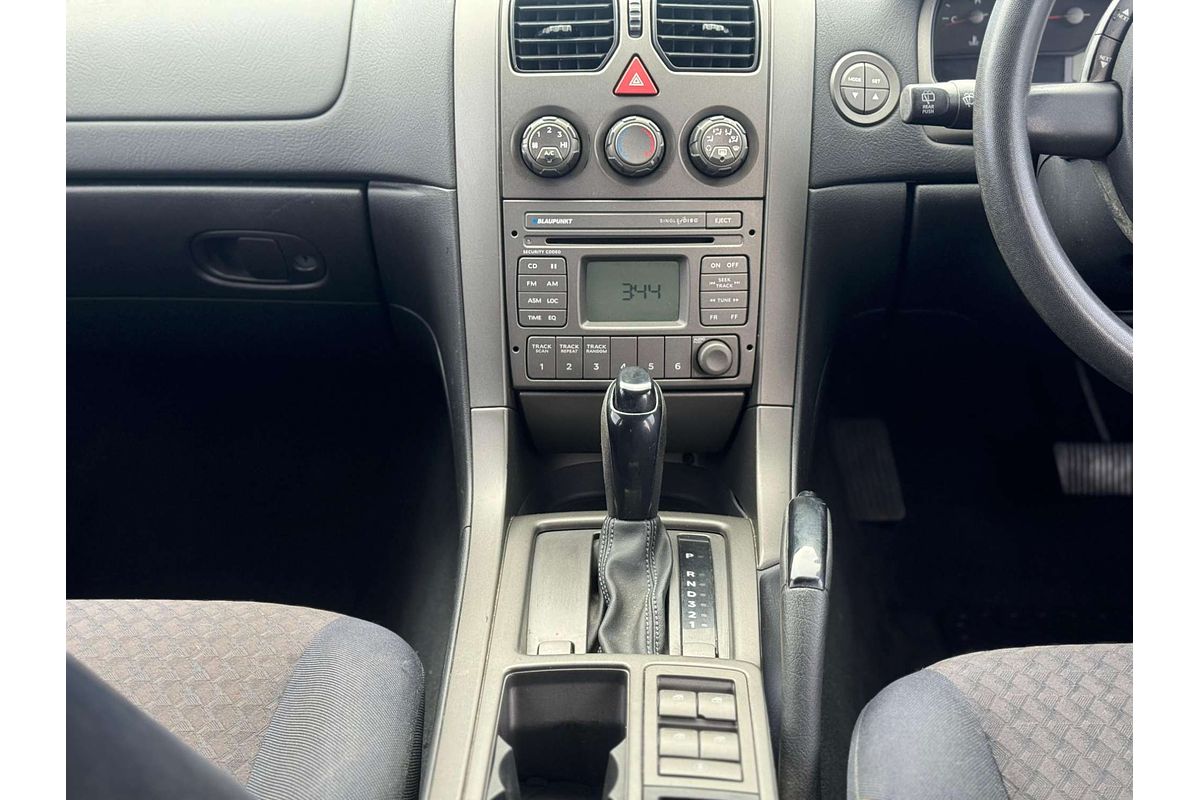 2004 Holden Commodore Acclaim VZ