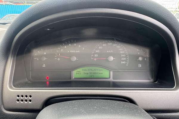 2004 Holden Commodore Acclaim VZ