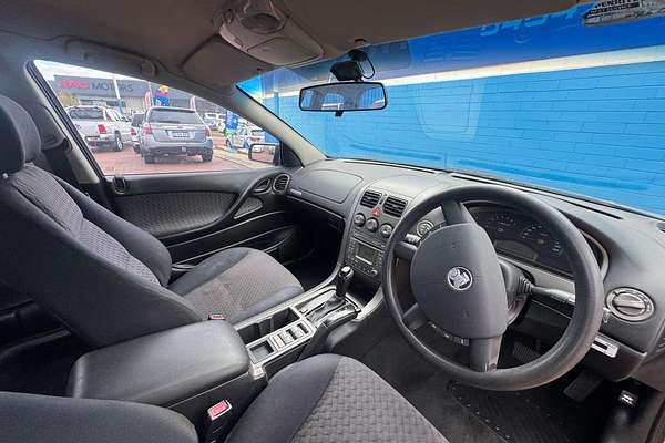 2004 Holden Commodore Acclaim VZ