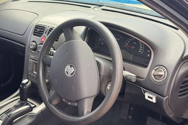 2004 Holden Commodore Acclaim VZ