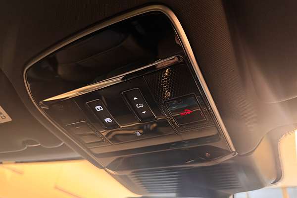 2025 Land Rover Range Rover Sport D300 Dynamic SE L461