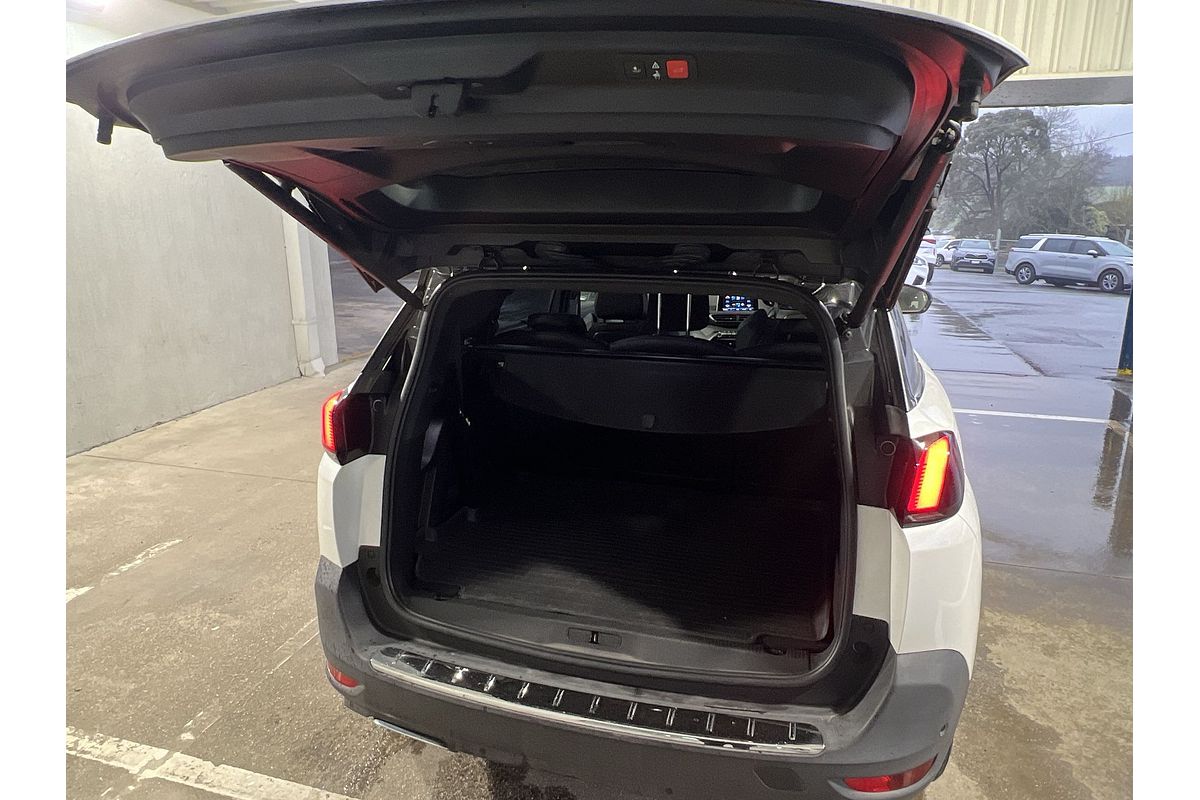 2018 Peugeot 5008 GT Line P87
