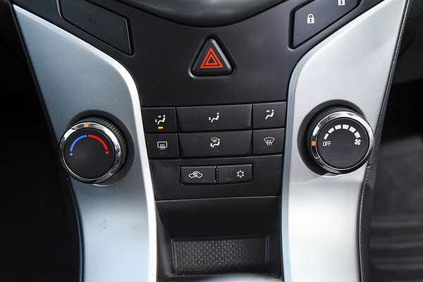 2015 Holden Cruze Equipe JH Series II