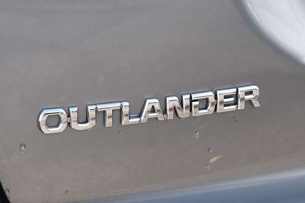 2020 Mitsubishi Outlander ES ZL