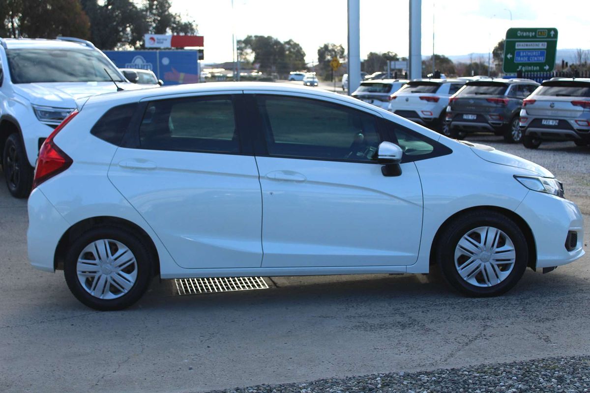 2017 Honda Jazz VTi GF