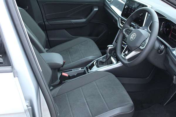 2025 Volkswagen T-Roc 110TSI Style D11