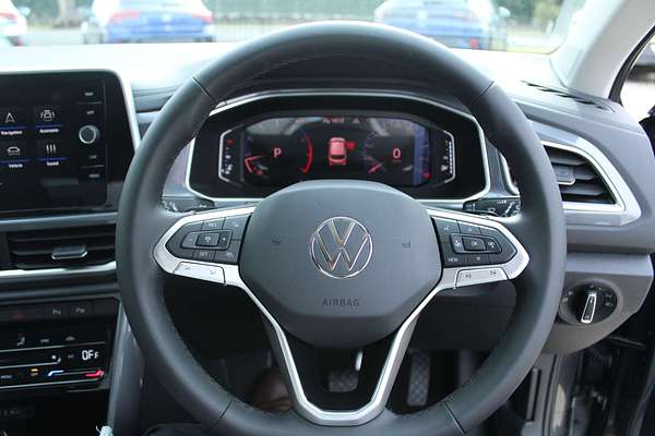 2025 Volkswagen T-Roc 110TSI Style D11