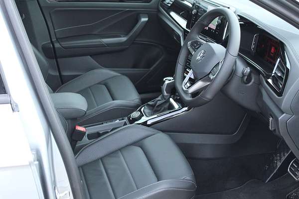 2025 Volkswagen T-Roc 140TSI R-Line D11