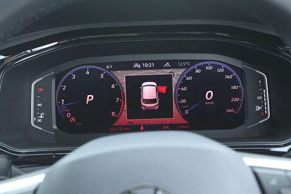 2025 Volkswagen T-Roc 140TSI R-Line D11
