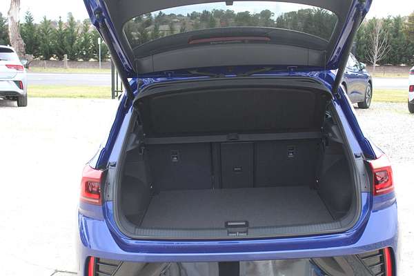 2025 Volkswagen T-Roc R D11