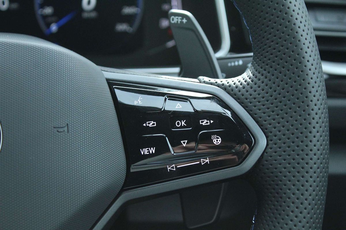 2025 Volkswagen T-Roc R D11