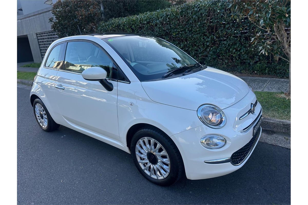 2017 Fiat 500 Lounge Series 4