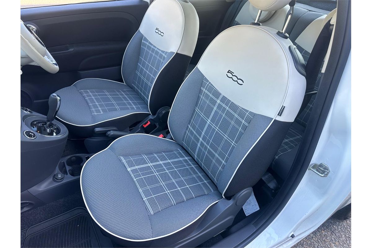 2017 Fiat 500 Lounge Series 4