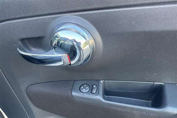 2017 Fiat 500 Lounge Series 4