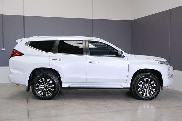 2022 Mitsubishi Pajero Sport GLS QF