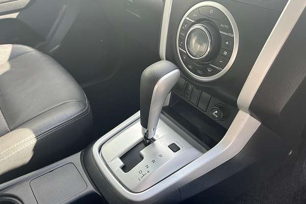 2017 Isuzu MU-X LS-T