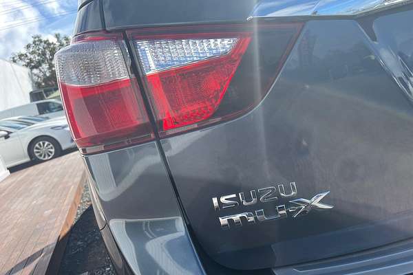 2017 Isuzu MU-X LS-T