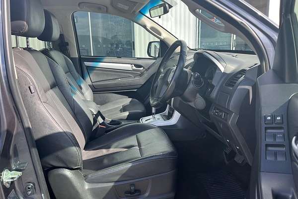 2017 Isuzu MU-X LS-T