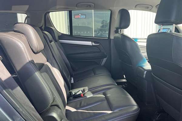 2017 Isuzu MU-X LS-T